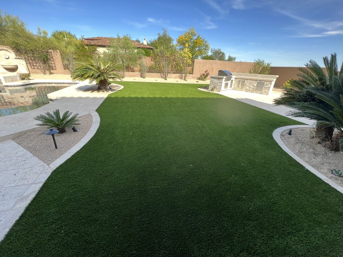 Krazy_Cat_Katy's tweet image. I really love how this yard transformed.

Here is the overhead view of my design and some after installation photos. 

Below is a 14 second video of the before. 

#amdesigning
#landscapedesign