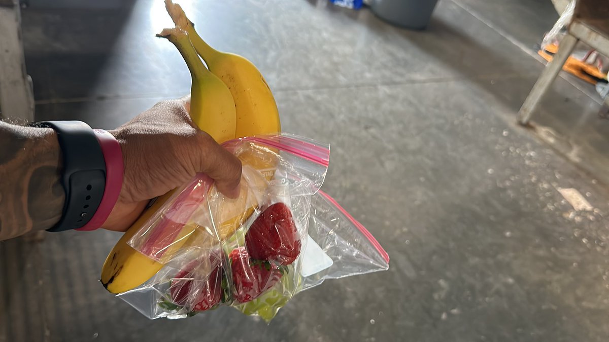 DatMillerman10's tweet image. Eating a lot of this lately… who daughter trying to find out 😈😉