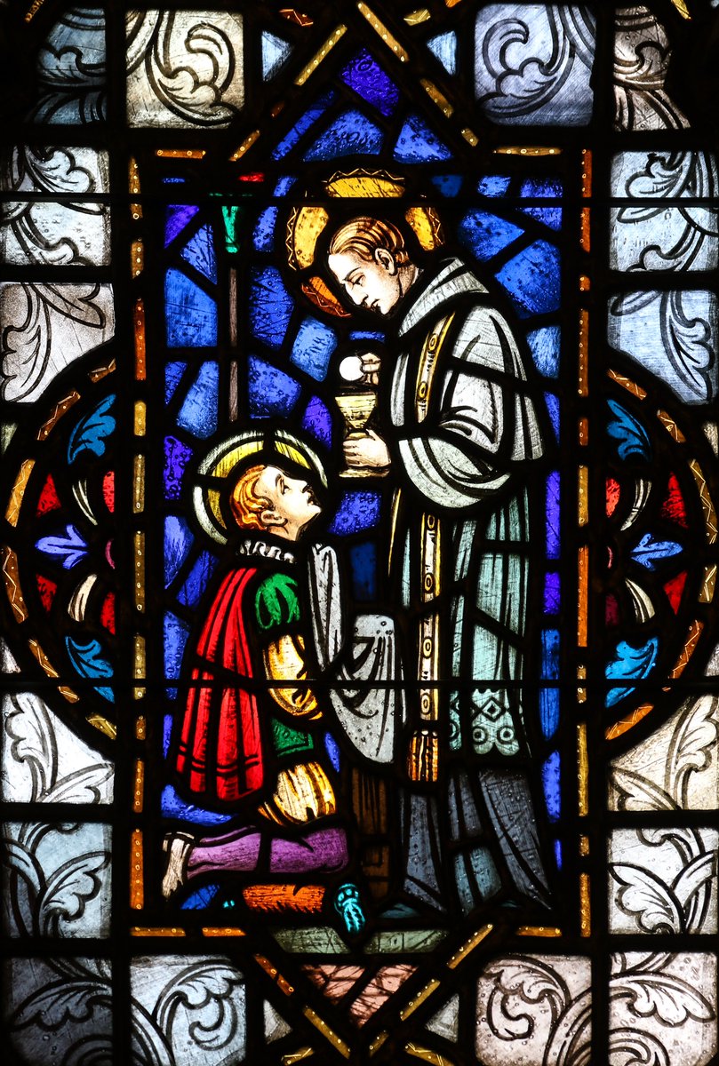 Beautiful window of today's St Aloysius Gonzaga receiving Holy Communion for the first time from St Charles Borromeo; a holy priest and bishop, albeit an instrument cause of holiness, can have a profound effect on young people! 
flic.kr/p/2oJC12r