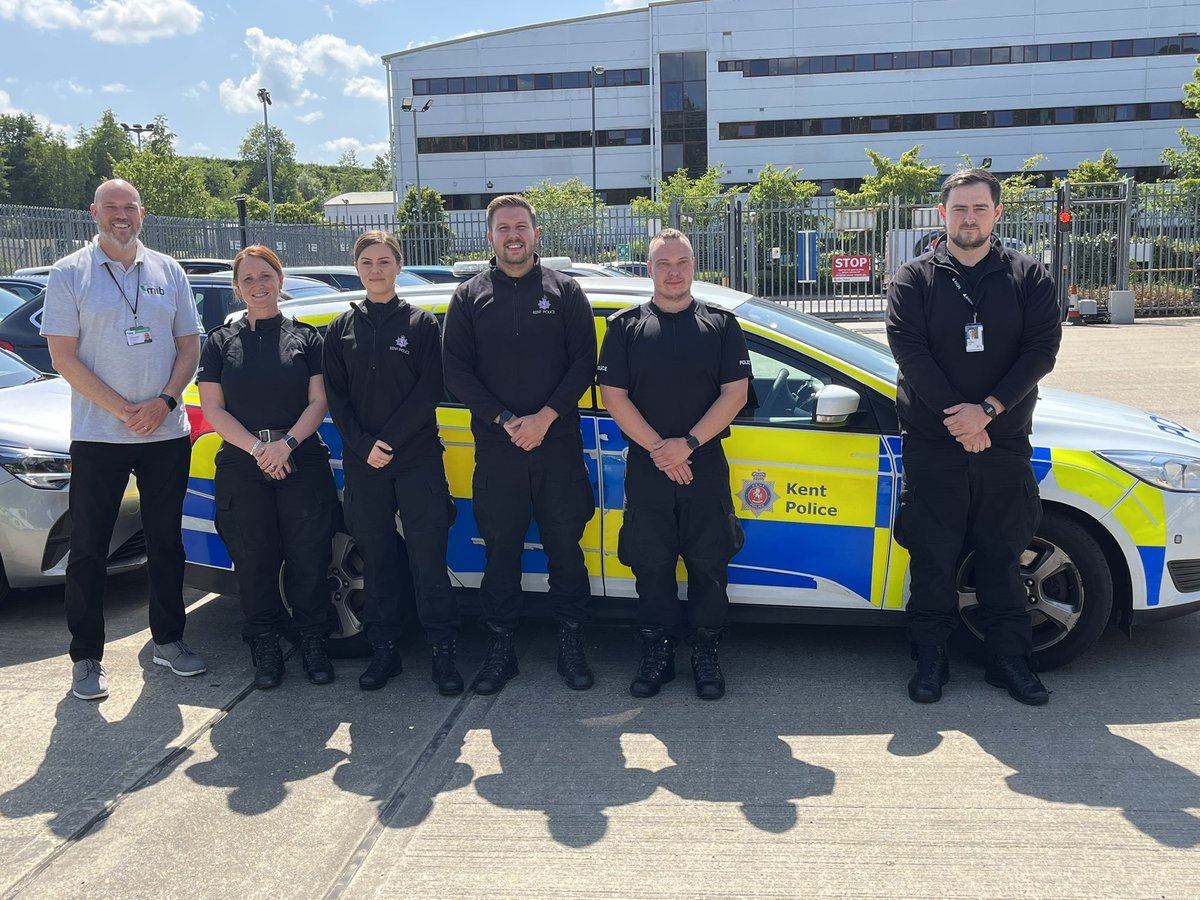 Another visit to @KentPoliceRoads to talk about @DriveInsured. Officers always welcoming and keen to understand our role in supporting victims. A healthy appetite to seize vehicles now boosted by the ability to provide hope to victims at the scene of uninsured,hit/run collisions.