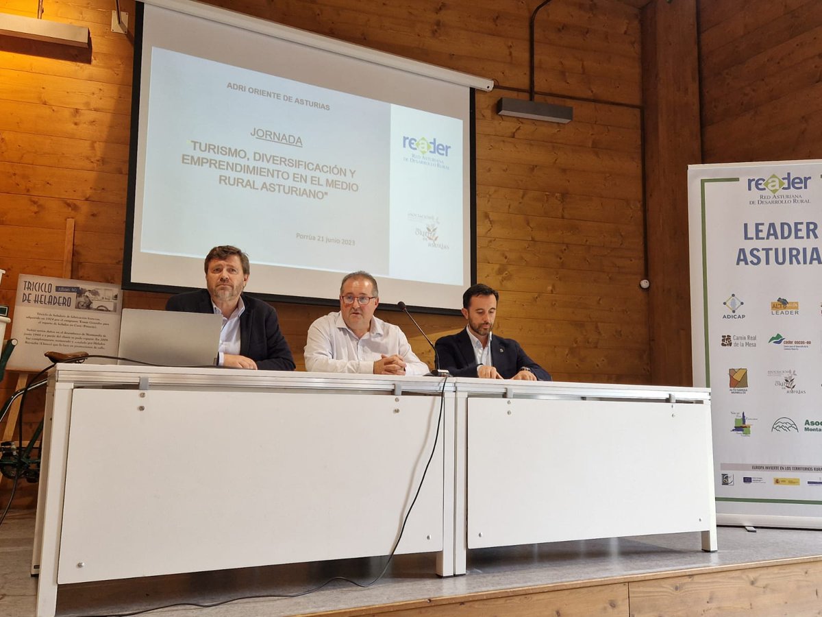 Consejería de Movilidad (@movilidadast) on Twitter photo El DG del <a href="/GobAsturias/">Principado de Asturias</a>, David Villar, en la Jornada de Participación para la Elaboración de las Estrategias de Desarrollo Rural, organizada por <a href="/readerasturias/">READER (RED ASTURIANA DE DESARROLLO RURAL)</a> en Porrúa, Llanes
🔸Aborda los retos de la diversificación en el medio rural y el papel que tiene el sector turístico El DG del <a href="/GobAsturias/">Principado de Asturias</a>, David Villar, en la Jornada de Participación para la Elaboración de las Estrategias de Desarrollo Rural, organizada por <a href="/readerasturias/">READER (RED ASTURIANA DE DESARROLLO RURAL)</a> en Porrúa, Llanes
🔸Aborda los retos de la diversificación en el medio rural y el papel que tiene el sector turístico