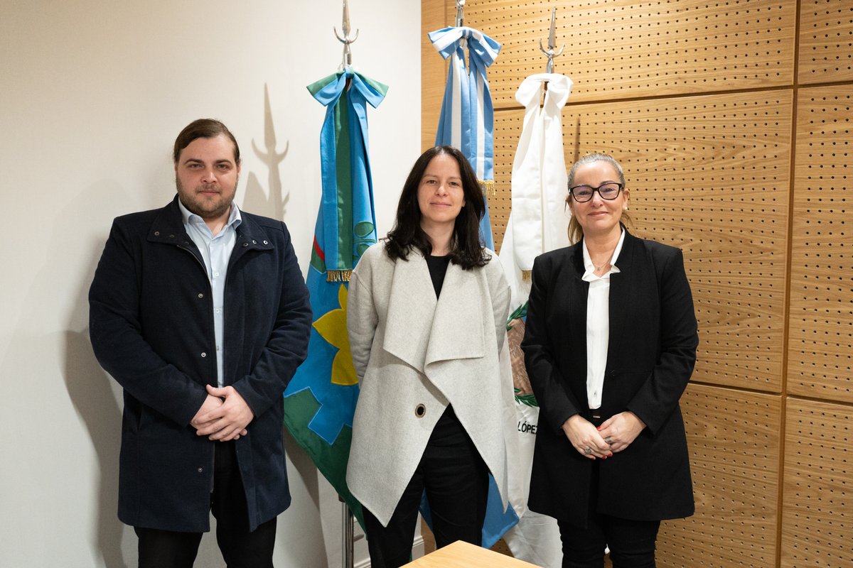 Compartimos una misma mirada y objetivos en común: defender la libertad y que los vecinos de Vicente López vivan cada día mejor. Gracias <a href="/avanzavilo/">Avanza Libertad Vicente López</a> y <a href="/rupba_vilo/">Republicanos Unidos Vicente López</a> por sumarse a Juntos por el Cambio.