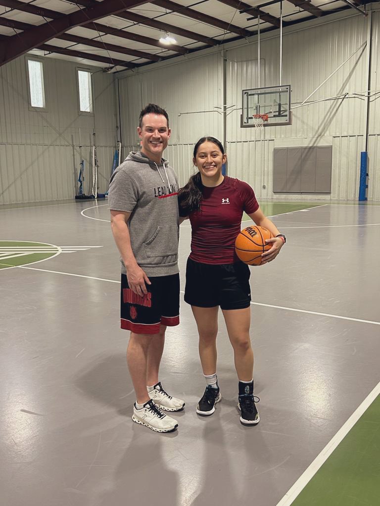 Had a great time training for a few weeks this summer with one of the best in NWA‼️Always glad to see <a href="/CoachJonBeck/">Jon Beck</a> and work in the lab with him🔬💯.