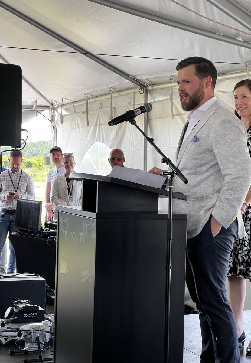 We are honoured to welcome the newest leaders joining @InvestOttawa’s Board of Directors, <a href="/adammiron/">Adam Miron</a> and <a href="/FranceHebert6/">France Hébert</a> to the stage for the launch of the #DARTT Zone at Area X.O.