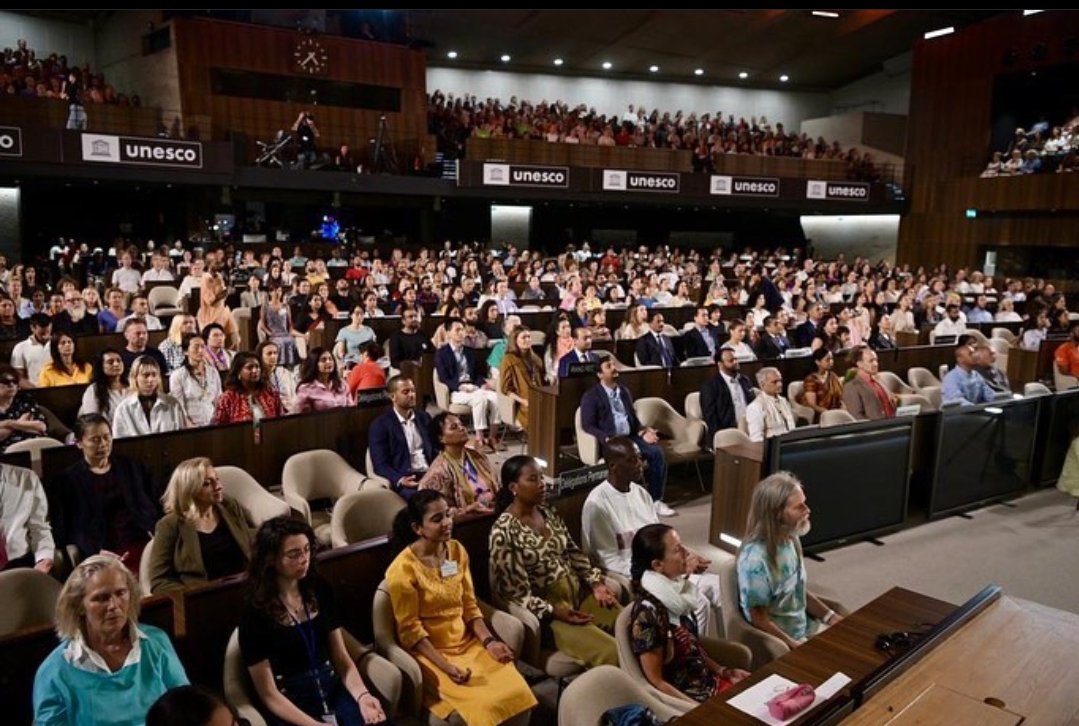 Addressing a packed hall at UNESCO's headquarters in Paris, #Sadhguru emphasized the importance of making one's thought, emotion and action into a conscious process, and how Yoga can enable that. He also led the group through a transformative guided meditation. 
#SadhguruAtUNESCO