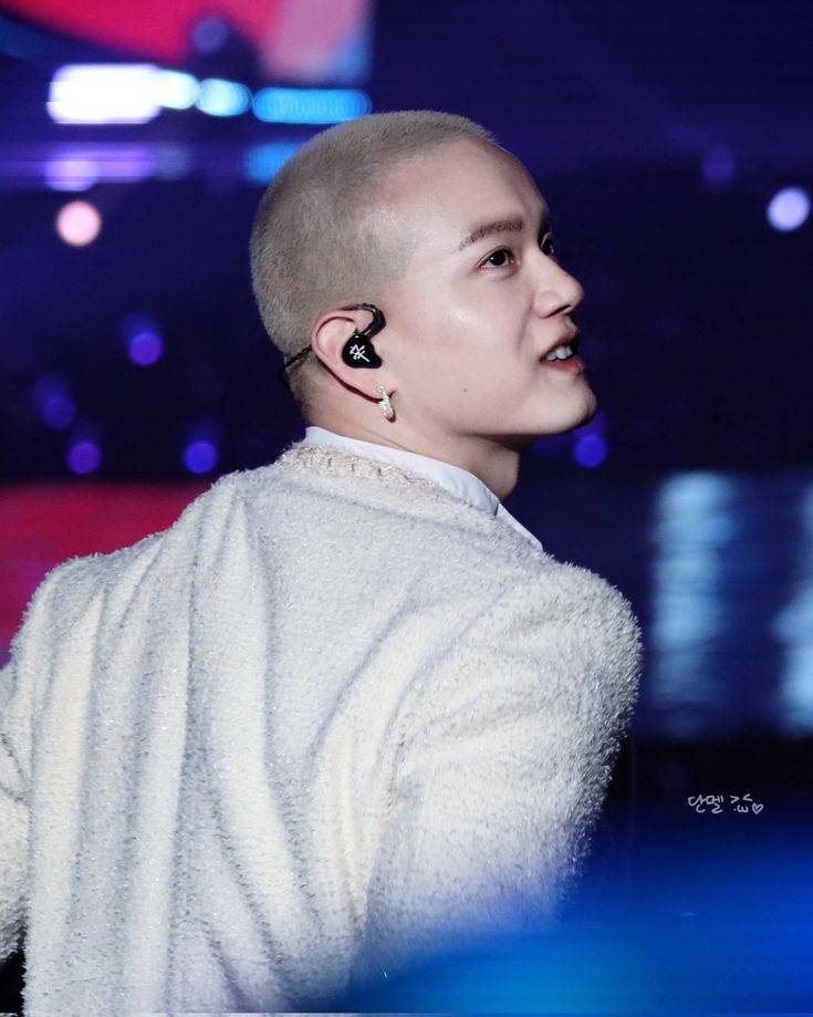 Peniel Shin                   Peuni