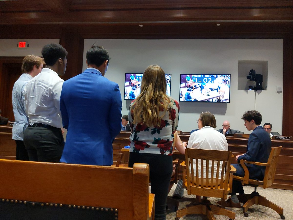 Samantha Bevins and her panel are speaking now about 17yr old voting in primaries.

She proposed this legislation when she was 16 years old. 

She really wanted to vote in the 2020 Congressional and Presidential primaries when she was 17.

She's talking about voter turnout.