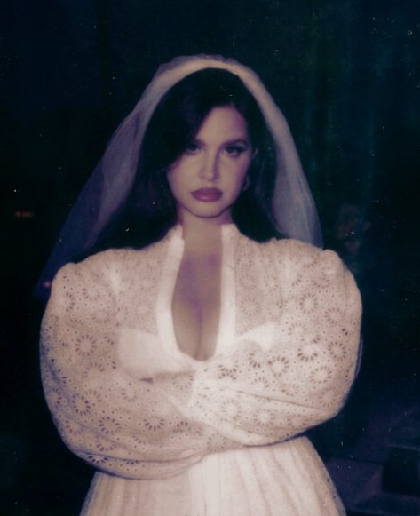 HAPPY BIRTHDAY LANA DEL REY 
