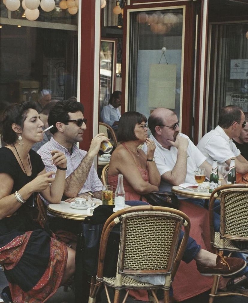 1999vogue's tweet photo. paris in the 90s https://t.co/H7AdBm9YF2