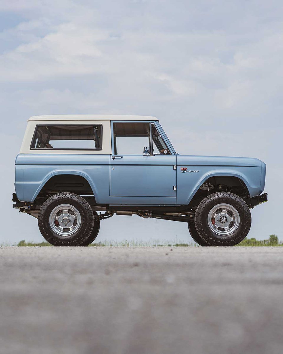 Grounded in legacy, driven to perfection.

First-generation Fuelie Edition™ Gateway Bronco in brilliant Brittany Blue with a Wimbledon White hard top.

#gatewaybronco #dreamstodriveways #fordbronco #earlybronco #classicbronco #classicford #vintagebronco #classiccars #dreamcar