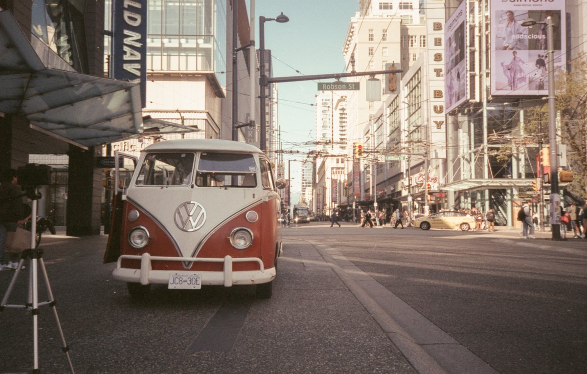 settled at granville.
📷 Yashica J AF
🎞️ Superia 400