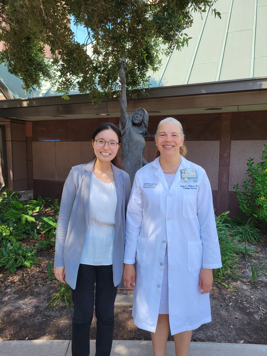 LP_Middleton's tweet image. In front of the chapel @MDAndersonNews saying goodbye to our two newest #breastpath fellow graduates @AlirezaSalem2 and Eun-Young Kang who are filled with knowledge thanks to our dedicated faculty and extraordinary patients who show up every day to combat cancer  #Pathology