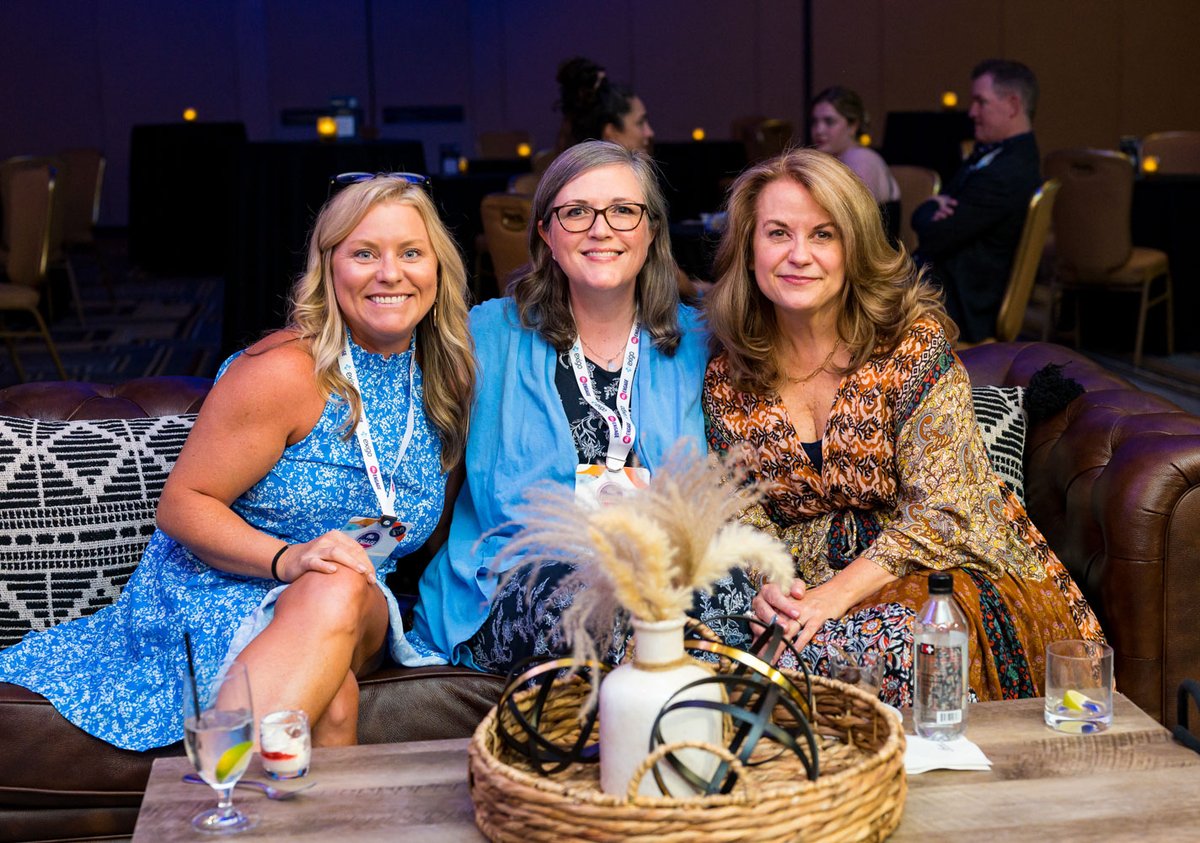 Huge thank you to all our supporters who came to our #DSEF50YearsForward Fundraiser last week to celebrate 50 years of #DSEF's academic partnerships that have been instrumental in educating generations about the power of #DirectSelling!