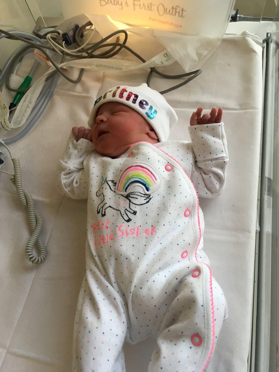 Rosemary_Murphy's tweet photo. And happy 6th (!!!) birthday #mylittlerainbowchick #rotundababy #rainbowbaby 🌈 https://t.co/RALyRyksGP