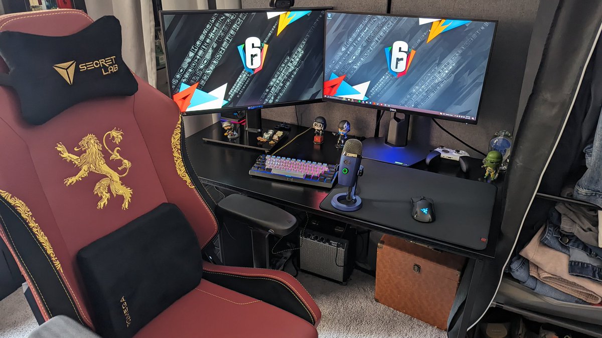 Finally copped a #Secretlab chair and finished my dream set up, only 3 years in the making 😩😩