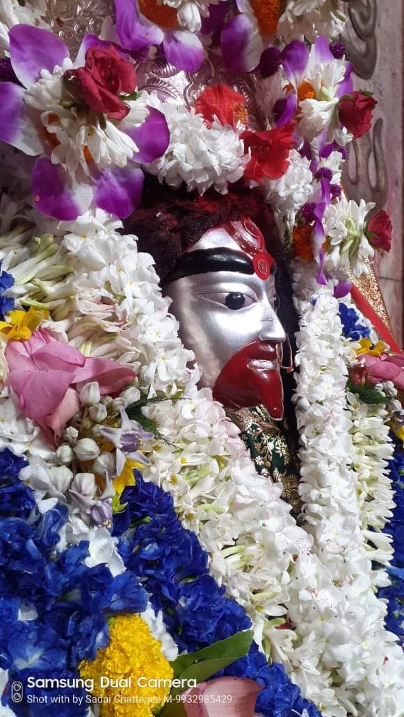 Adi Shakti or the Divine Power that manifests, sustains & transforms the universe as the one unifying Force of Existence  🌺 Jai Jai Tara 🙏 Jai Jai Bam 🌺 

#পরম_গুরু_বামদেব #MaaTara #maakali #PoromGuruBamdev #Tarapith  #ভগবান_বামদেব_মহেশ্বর #বামই_তারা_বামই_তন্ত্র #জয়_মা_তাঁরা