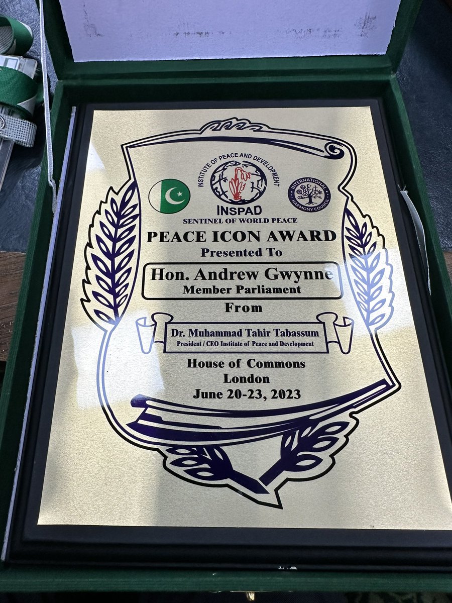 🕊️ I feel absolutely honoured to be presented with an award in Parliament this evening by the Institute of Peace and Development for my work on the Kashmir issue. I will always stand up for human rights wherever in the world they are under threat or are being abused.