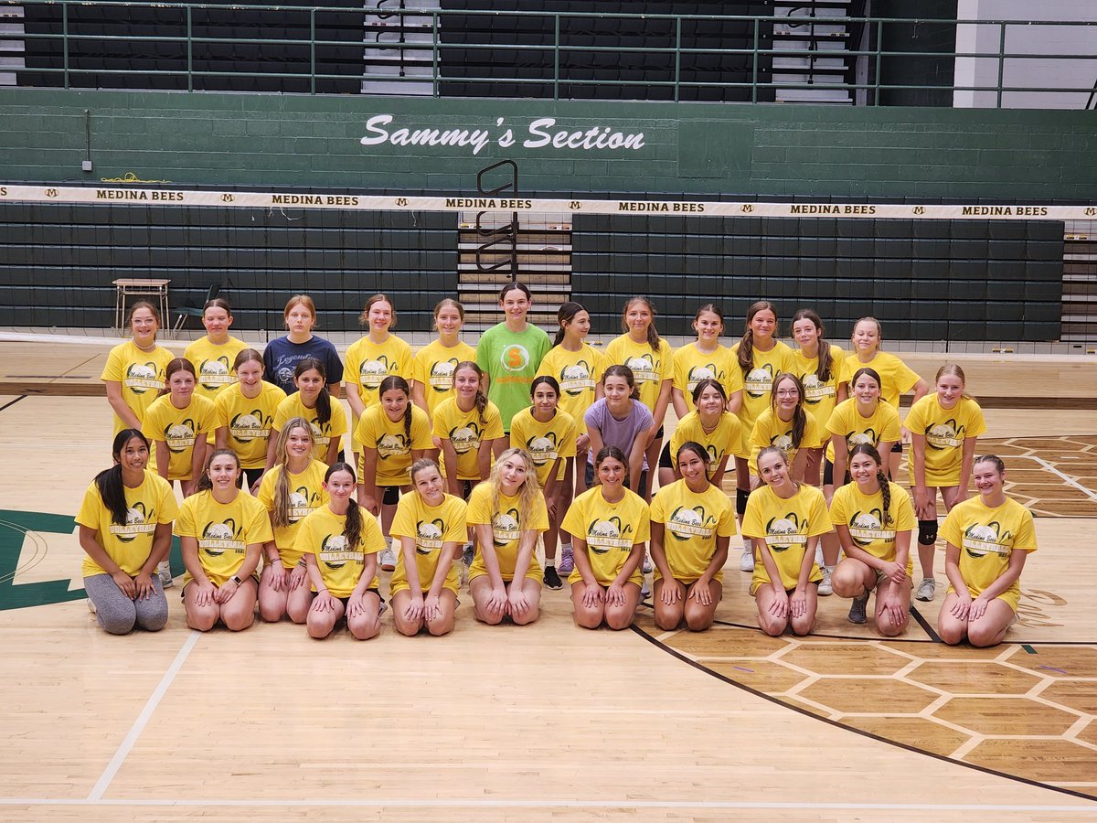MGVBladybees's tweet photo. What a great camp! Thank you to all the campers who worked so hard this week! Go bees!! https://t.co/N3yp60fQVR