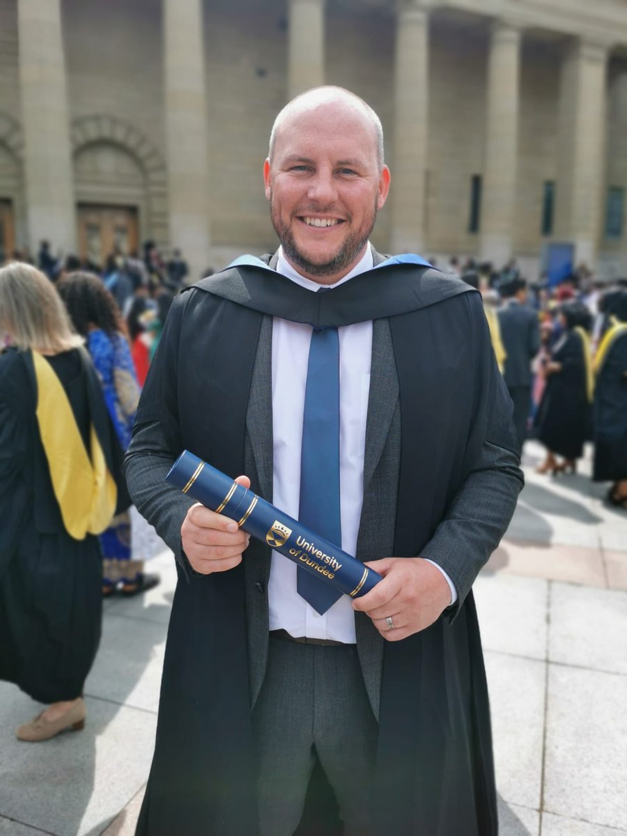 Proud moment graduating from @dundeeuni (almost 15 years to the day after my undergraduate) after successfully completing Into Headship #Cohort7 @gtcs @EducationScot @AngusCouncil @BrechinHigh1 🎓🤓