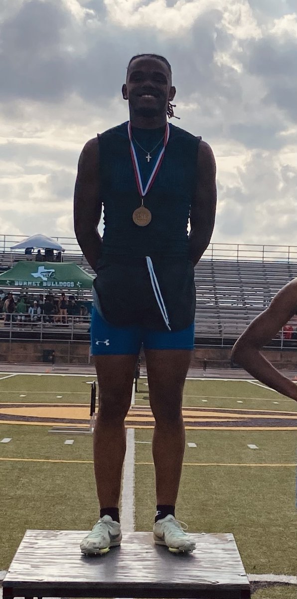 Congratulations to <a href="/kamfish25/">Kamari Fisher</a> on signing with <a href="/BearkatsTFXC/">Sam Houston T&F/XC</a>‼️