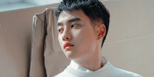 exoclubinho's tweet photo. [#EXOClubinho - #PLOT49]
Chanyeol e Kyungsoo se consideram bandidos do bem. Quando Yixing, o chefão, pede para que roubem de volta um tesouro chinês levado por piratas europeus centenas de anos atrás, a dupla se prontifica para o serviço. Meio tensos por causa de uma noite mal https://t.co/gY2X8Br2YM