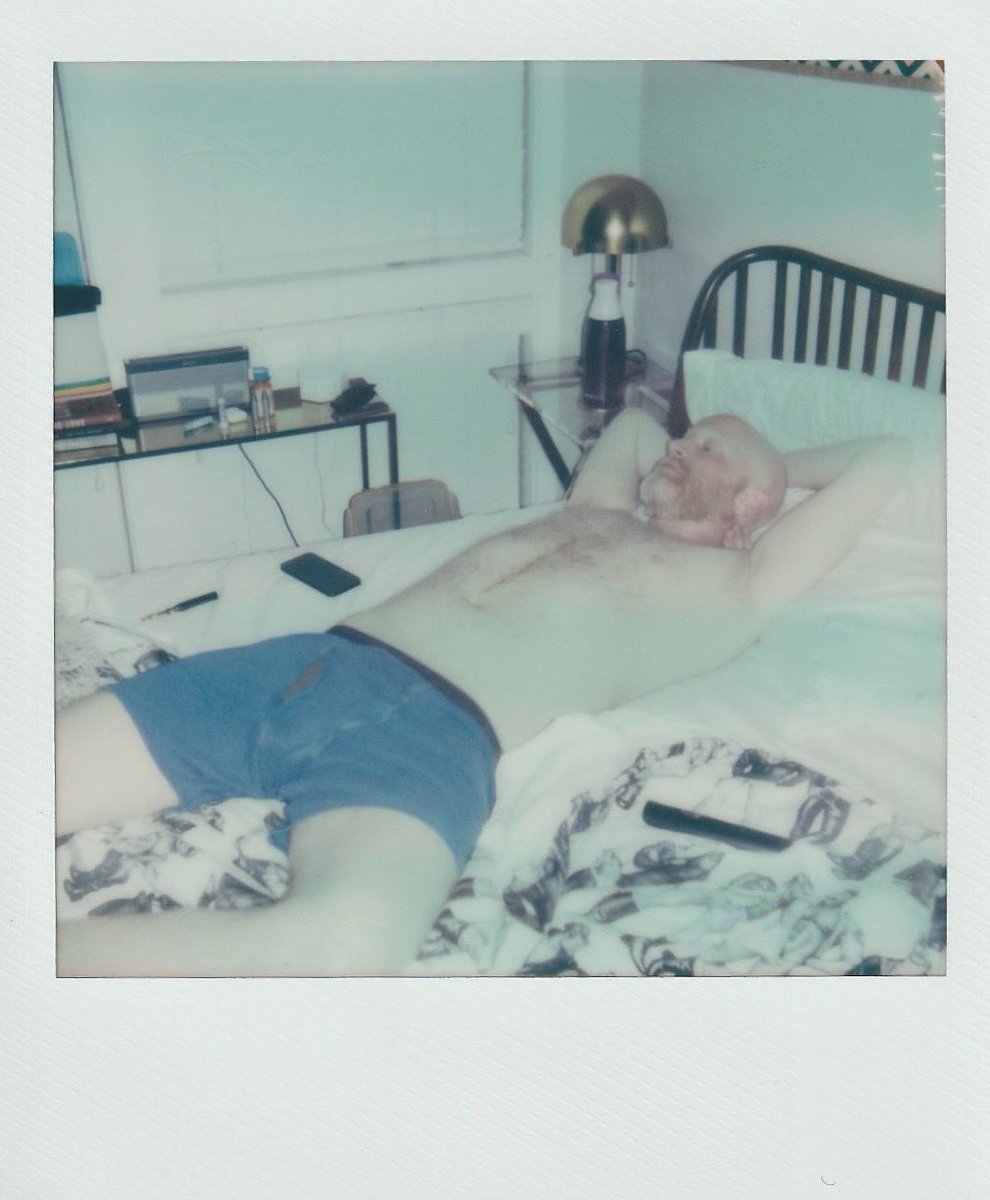 Marketing team says now that I’ve got a trainer and my entire personality is working out, I’m required to post progress pics for clicks, so here’s a @Polaroid my boyfriend just took.

New music from me and @YELLOWTRASHCAN_ out today on @KillRockStars.

💋 LoganLynn.gay