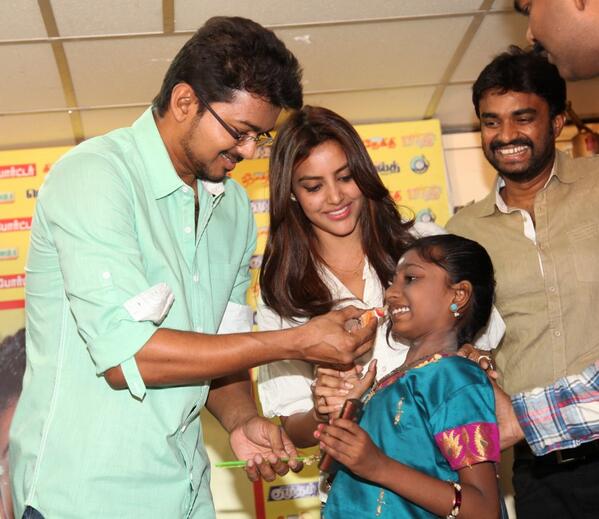 PriyaanandTalks's tweet image. Happy birthday dear @actorvijay sir 🥰❤️. Keeping roaring like #Leo 😉🔥
#HBDThalapathyVIJAY