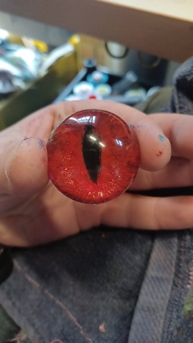 Feeling a bit like somebody is watching me. 

Best way to get back after a health day is to paint.

All eye blanks by <a href="/DvC_Ciara/">DreamVision Creations ⏩ FWA</a>

#fursuitmaker #nczasuits #WIPWednesday