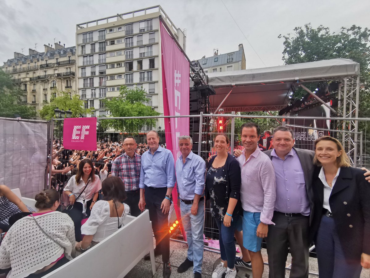 Mairie du 15 tweet media