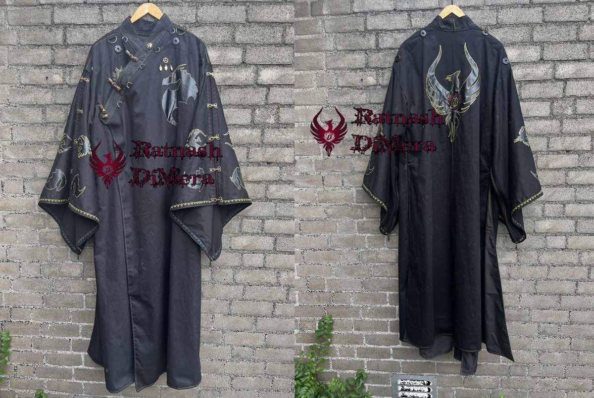 RatnashDiMera's tweet photo. Hanfu robe 0001 (for Castlefest) #DiMera #selfmadeclothes #blackrobe #Goth #gothic #hanfu #hanfurobe #asianclothing #chineseclothing #phoenixlogo #dragonlogo #dragonrobe #clothingproject https://t.co/2pROiChCzO
