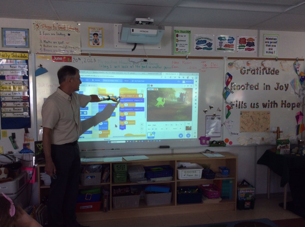 mrsdenyergr2's tweet image. Thank you Mr.Ball for teaching these Gr 2/3’s how to code using Scratch!🌟 @StGregoryOCSB #ocsbCoding