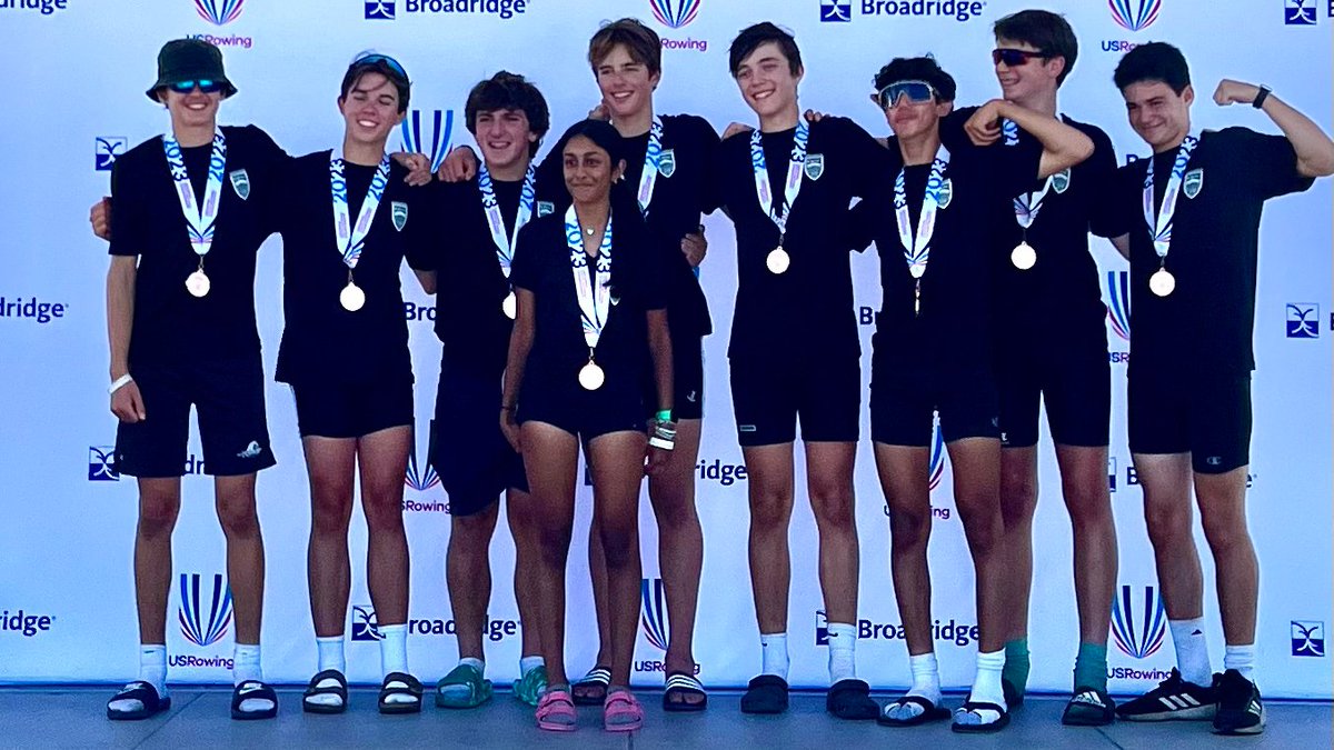 Henry Basham ‘26 recently participated with the Saugatuck Rowing Club Junior Rowing Program at the 2023 US Rowing Youth Nationals in Sarasota, FL. He rowed in the Boys U16 8+ boat and won third place. Congratulations, Henry! #stlukesct