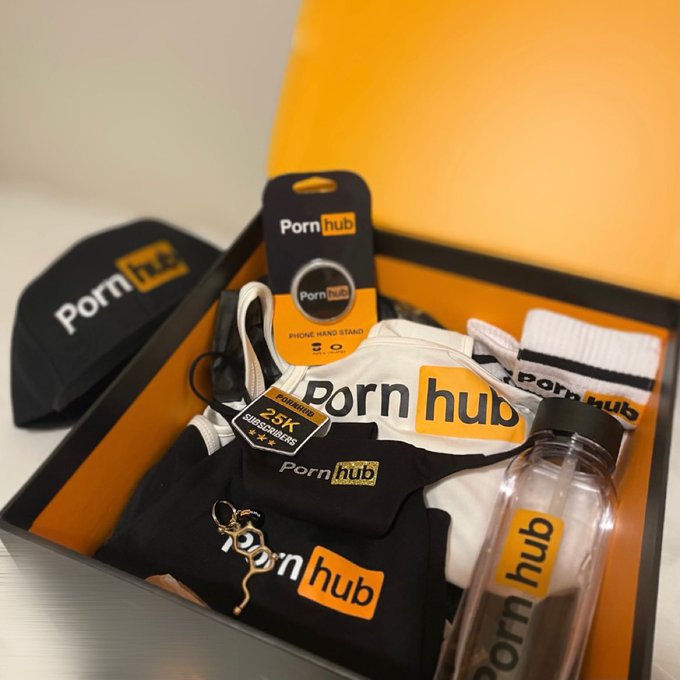 ありがとうございます❤︎ @Pornhub https://t.co/78fzrlGizN<a class="tags" href="/tag/pornhub">@pornhub</a>