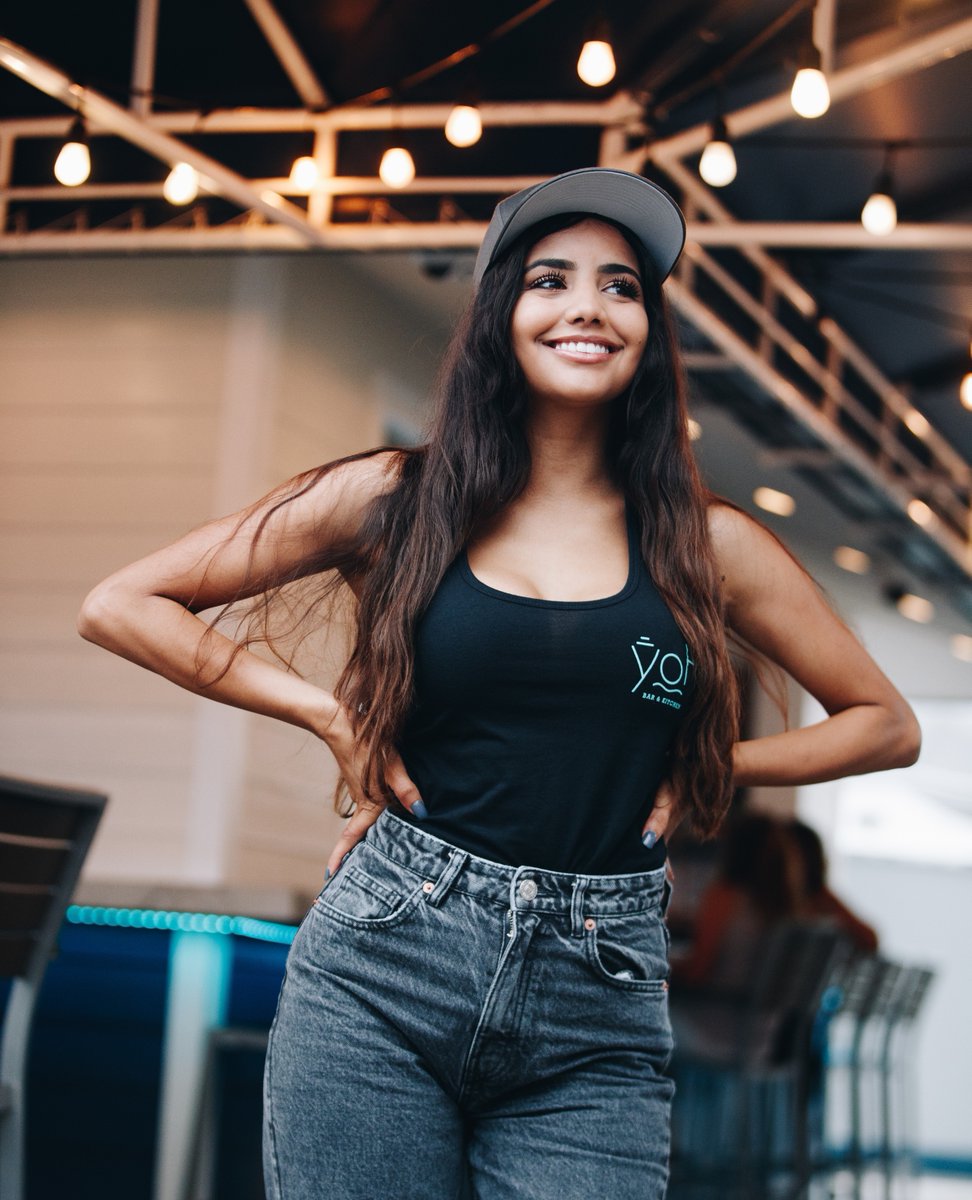 YOTLMC's tweet photo. All smiles for summers at YOT ☀️⚓️

#sfl #yotlmc #smokginyot #cominginyot #seastheday #yot #marina #lmc #dockside #boating #yacht #fortlauderdale #ftl #southflorida #visitlauderdale https://t.co/mGTvqCBjHD