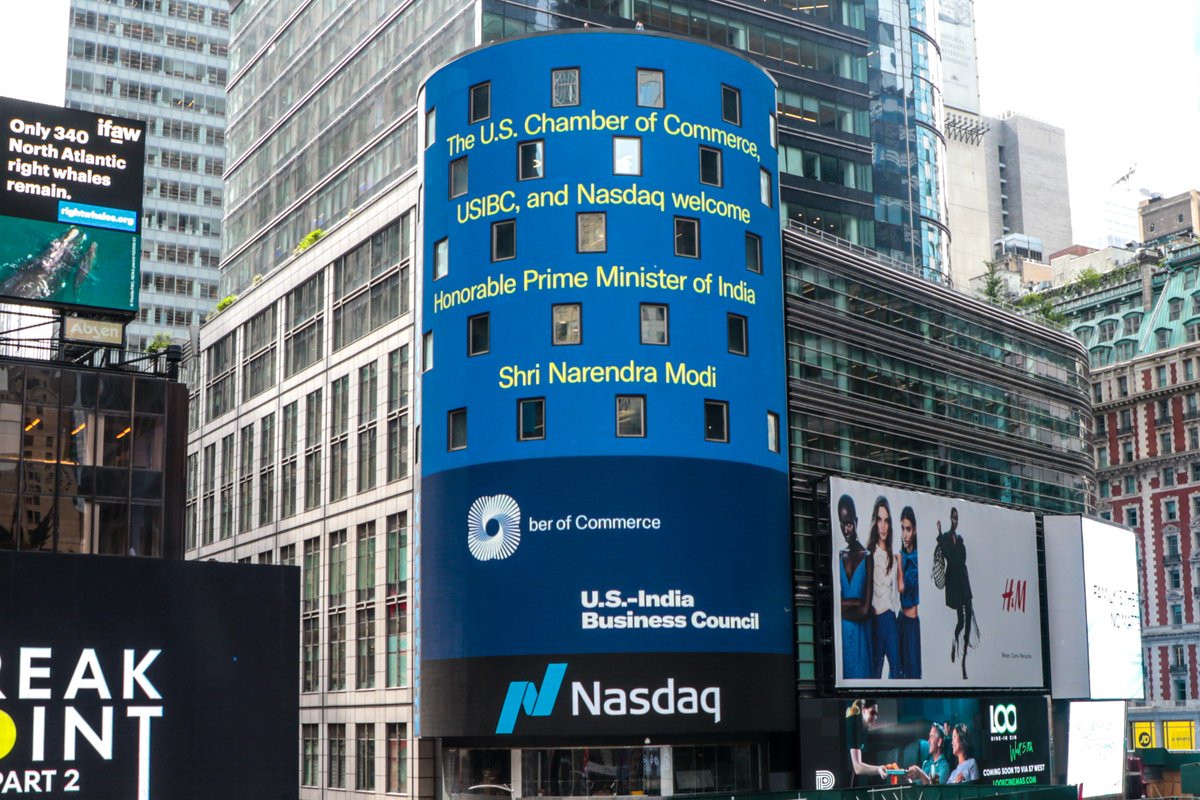 A historic state visit, requires a historic welcome! <a href="/USIBC/">U.S.-India Business Council</a> welcomes Shri <a href="/narendramodi/">Narendra Modi</a> <a href="/PMOIndia/">PMO India</a> to the United States of America with a display of our support for U.S.-India commercial ties and this historic state visit at Times Square, New York. <a href="/Nasdaq/">Nasdaq</a> #ModiInUSA #USIndia