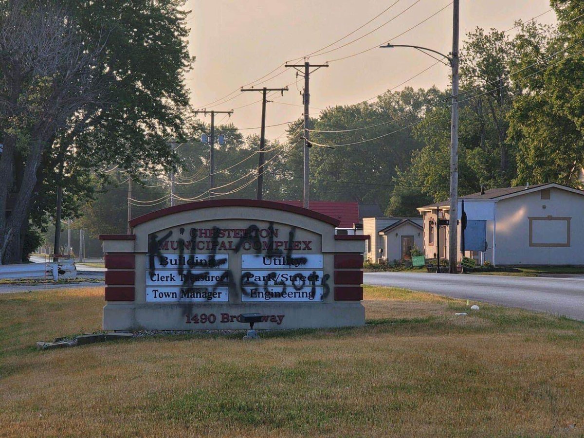 INDprogressives's tweet photo. A hate crime in Chesterton, Indiana. “Hoosier Hospitality” has never existed.
#Indiana https://t.co/yUHdH2wTeh