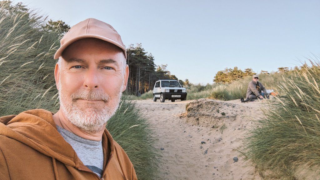 This older couple walked up off the beach and says to us 

You look like you guys are in a Fiat brochure from the nineteen eighties!

Think they are right 👍