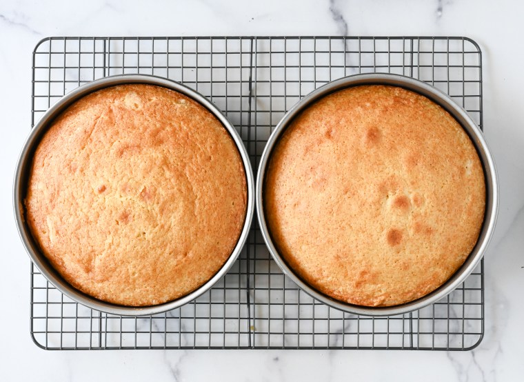 Wanting to advance your #baking efforts? Check out these #cookingtips for the best baking pans.  cpix.me/a/172032924