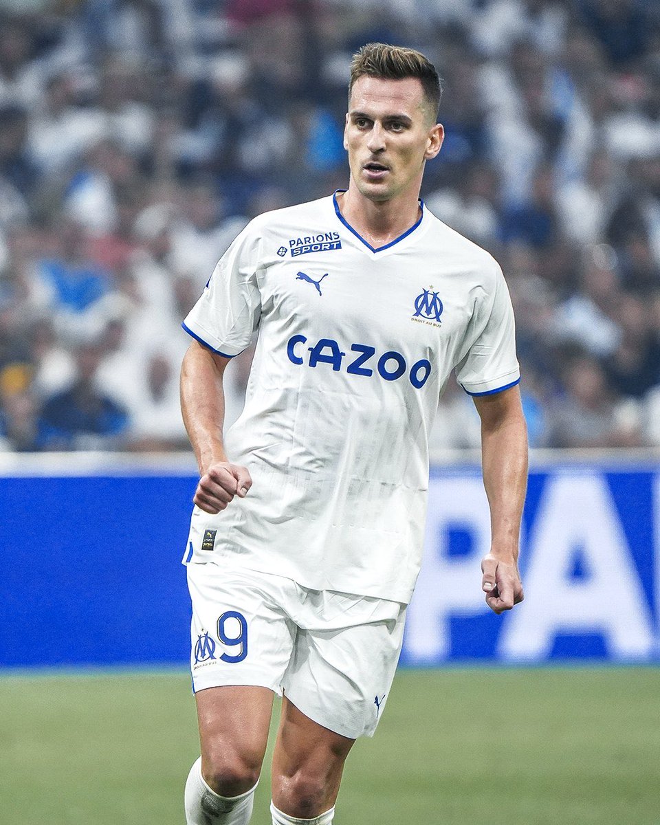 La Juventus ha adquirido definitivamente a 𝗔𝗿𝗸𝗮𝗱𝗶𝘂𝘀𝘇 𝗠𝗶𝗹𝗶𝗸 🇵🇱 tras el cumplimiento de su cesión desde el OM. ¡Buena suerte, @arekmilik9! 💙