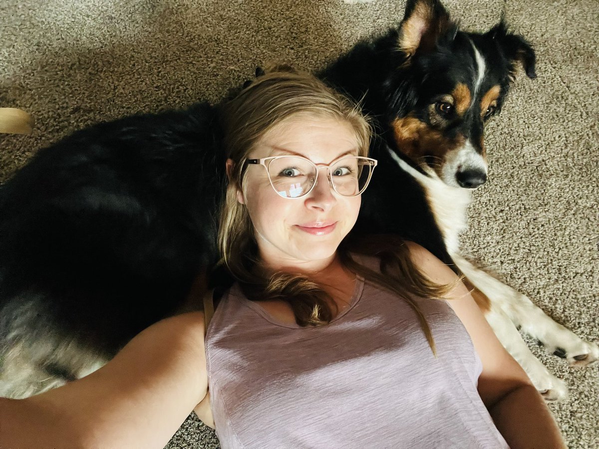 MrsMZaroban's tweet photo. In this exact moment her papa said the word “walk”. Can you tell by the crazed look on her face? Then I got kicked 😂 https://t.co/G8bObFBv0v