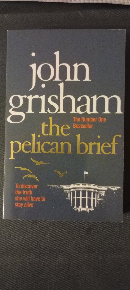 curlytopsmac's tweet image. #LancsReads2023 read The Pelican Brief by @JohnGrisham