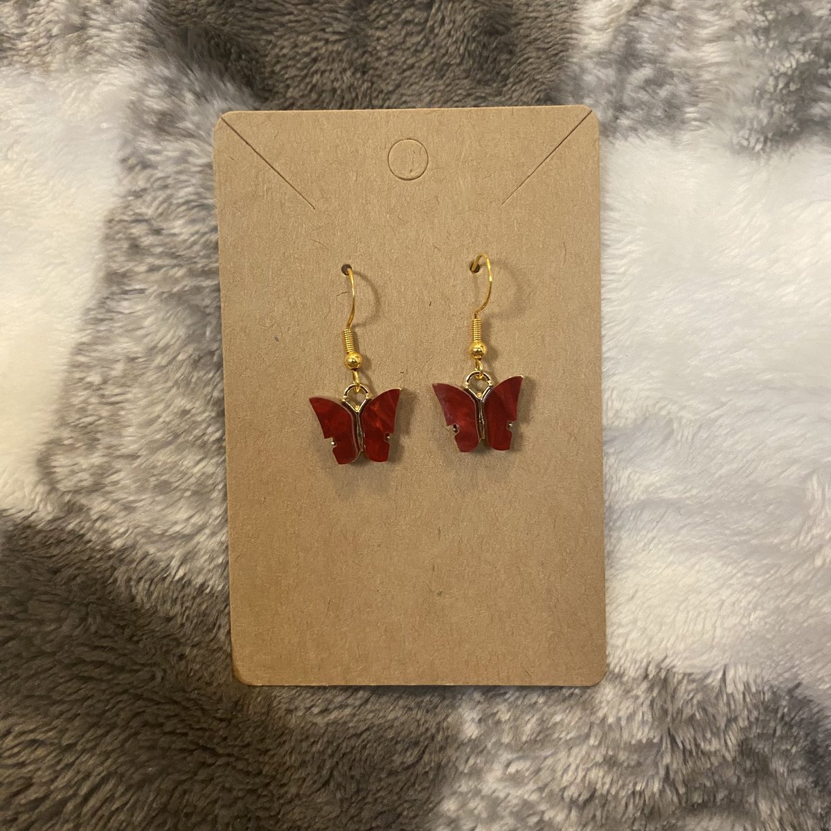 Red Stone Butterfly Dangle Earrings

etsy.com/shop/ALDesigns…

#etsyshop #etsyseller #etsyhandmade #etsy #handmade #handmadejewelry #handmadeearrings #earrings #handmadeearringsforsale #earringstyle #etsygifts #etsysellersofinstagram #jewelry #jewelrydesign