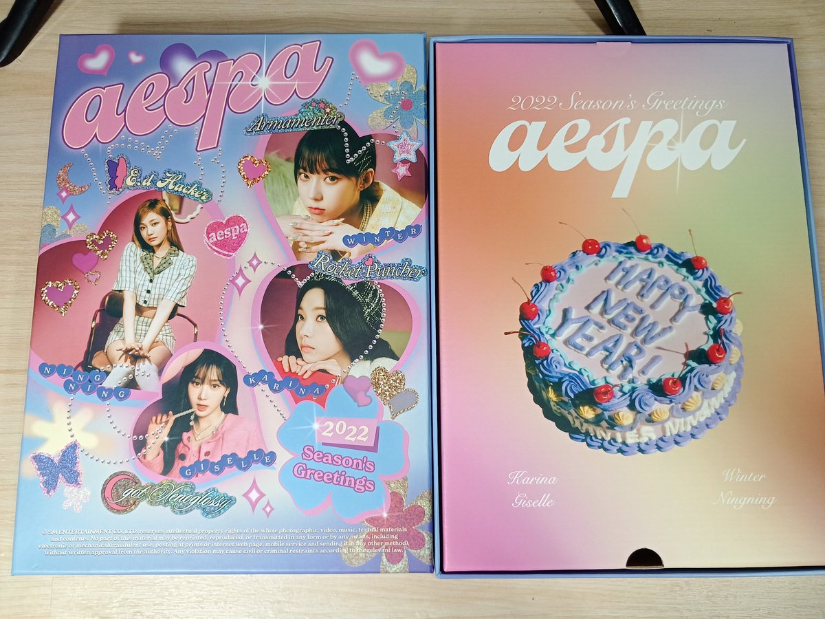 INfinityCartPh's tweet photo. 💜Seasons Greetings 2022💜

🦋 Outerbox - 50
🦋 Calendar w/ stand + 2x folded calendar - 50
🦋 2x A4 sticker and signature + Mini Brochure - 50

🦋 Member Set - 250
Inclusion: 3x A4 Poster / 3x Postcard / Selfie Card / Photocard / POB PC
Available member: Karina https://t.co/1T2PzpucAS