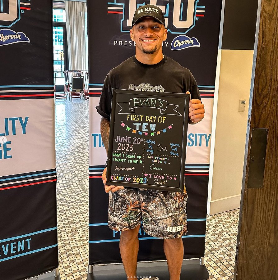 Tight End University, created by George Kittle, Greg Olsen &amp; Travis Kelce, is back this week for a third year.

Over 70 players (current and former) are attending. All together to chill, train, practice, and pick each other's brains.

Trey Lance is one of the QBs throwing there.