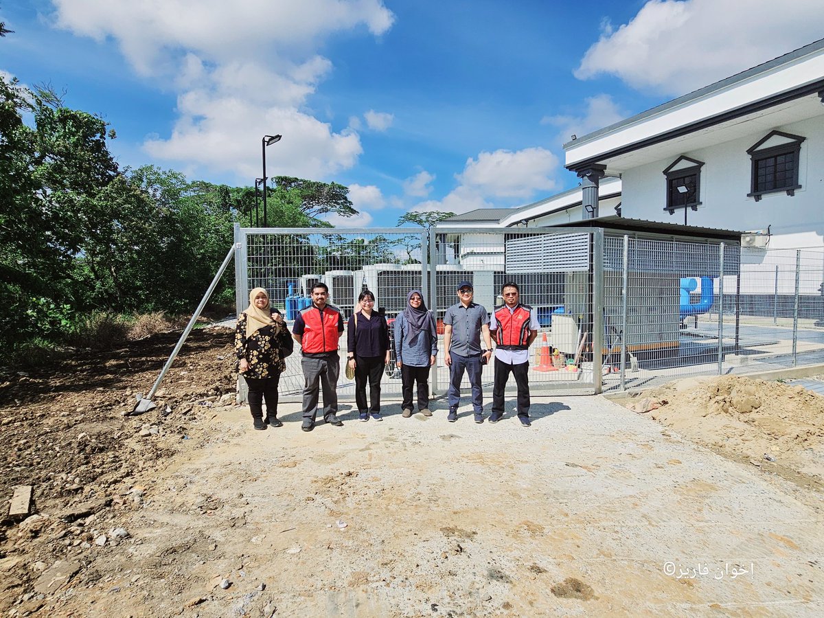 Sesi Semakan Kerja Penggantian Sistem Penyaman Udara Jenis Air Cooled Chiller dan Lain- Lain Kerja Berkaitan di Kompleks Mahkamah Kuching, Sarawak
<a href="/BHEUUJPM/">BHEUU, JPM</a> 
<a href="/MYJudiciary/">Malaysian Judiciary</a> 
<a href="/JKR_CKM/">JKR CAW. KEJ. MEKANIKAL</a>