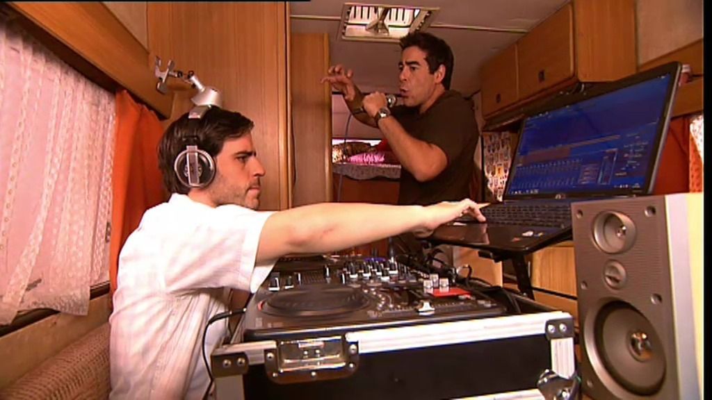 menezrm's tweet photo. Bizarrap desde la sesión de Quevedo https://t.co/1AeismgdgE