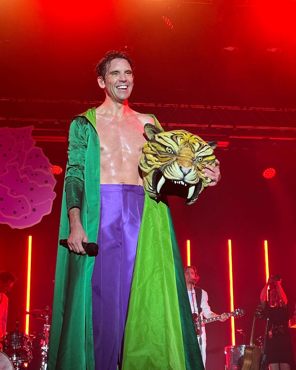 FFannys63's tweet photo. Thank you so much @mikasounds for this very special concert in Bristol 💕
@mikasounds @MikaFanClub
#mika #mikafanclub #britol
#festival #yomika https://t.co/JZ7hRAqd4m
