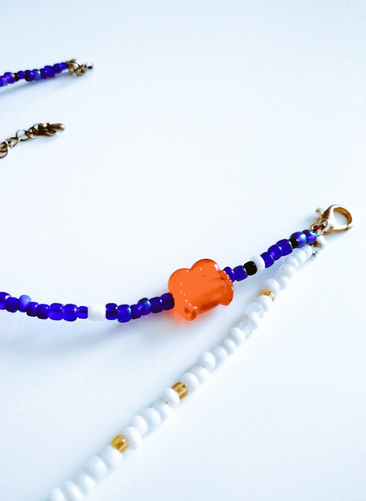 おはようございます。
昨日ビーズでブレスレット作ったから見てみてするよ✨
ポイントはカニ🦀 https://t.co/nhooqbWGWh