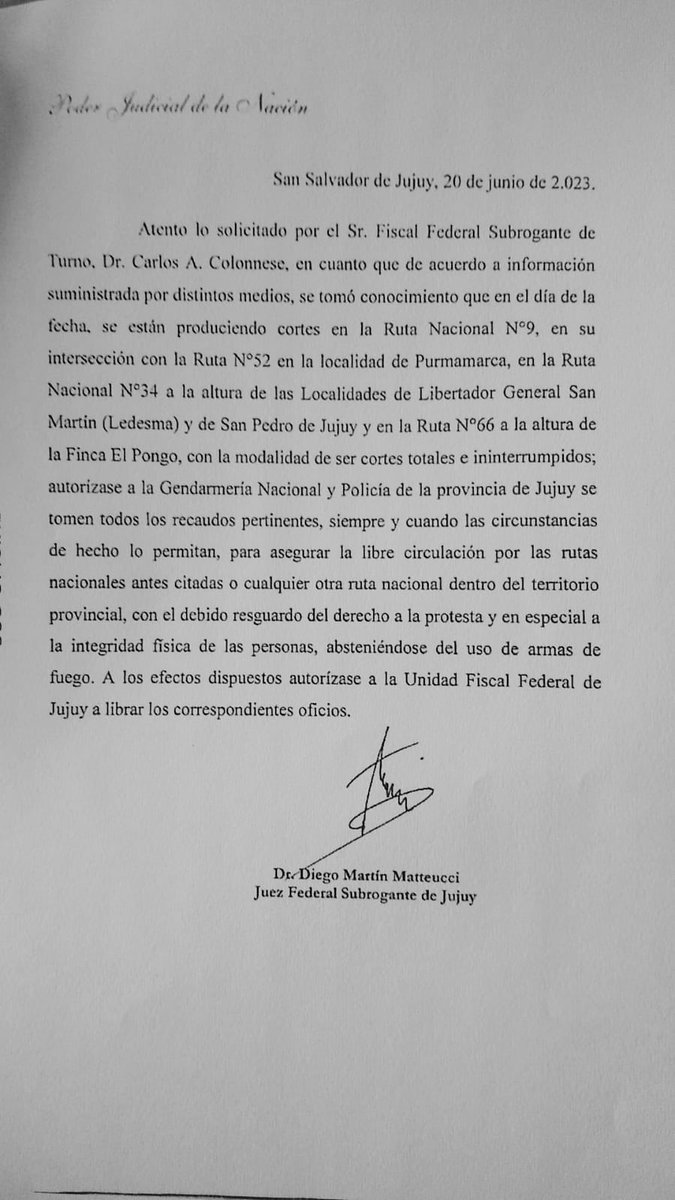 cyngarciaradio's tweet photo. URGENTE 
El ministro de seguridad @FernandezAnibal confirma el envío de @gendarmeria a los cortes de rutas en #jujuy 
En diálogo telefónico reafirmó : “no habrá represión. Yo no voy a reprimir “
👇🏼 la orden judicial 
(Ampliaremos) https://t.co/KqCHsq1qb5
