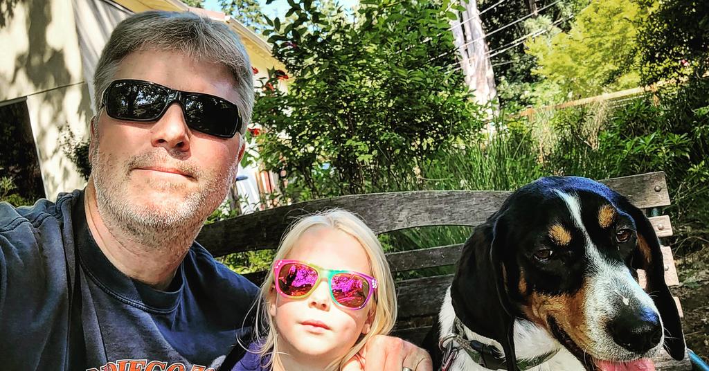 Alden_Anderson's tweet photo. Summer's just begun but them dog days are already here 😎 👱‍♀️ 🐶 https://t.co/fY7gFW35q5